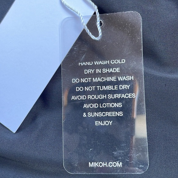 Mikoh Moorea One Piece | Color Black - Picture 9 of 10